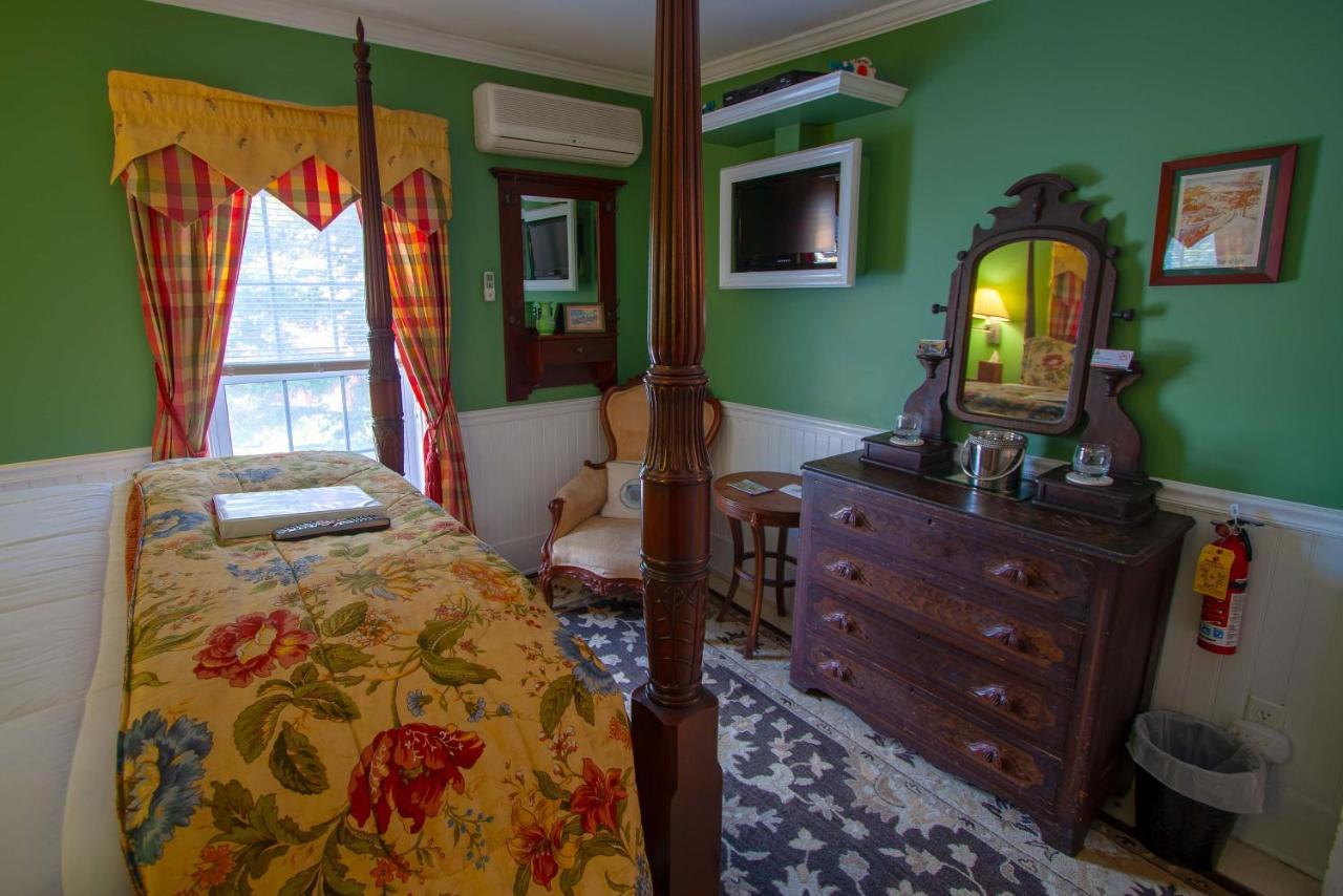 Phineas Swann Inn & Spa Montgomery Center Luaran gambar